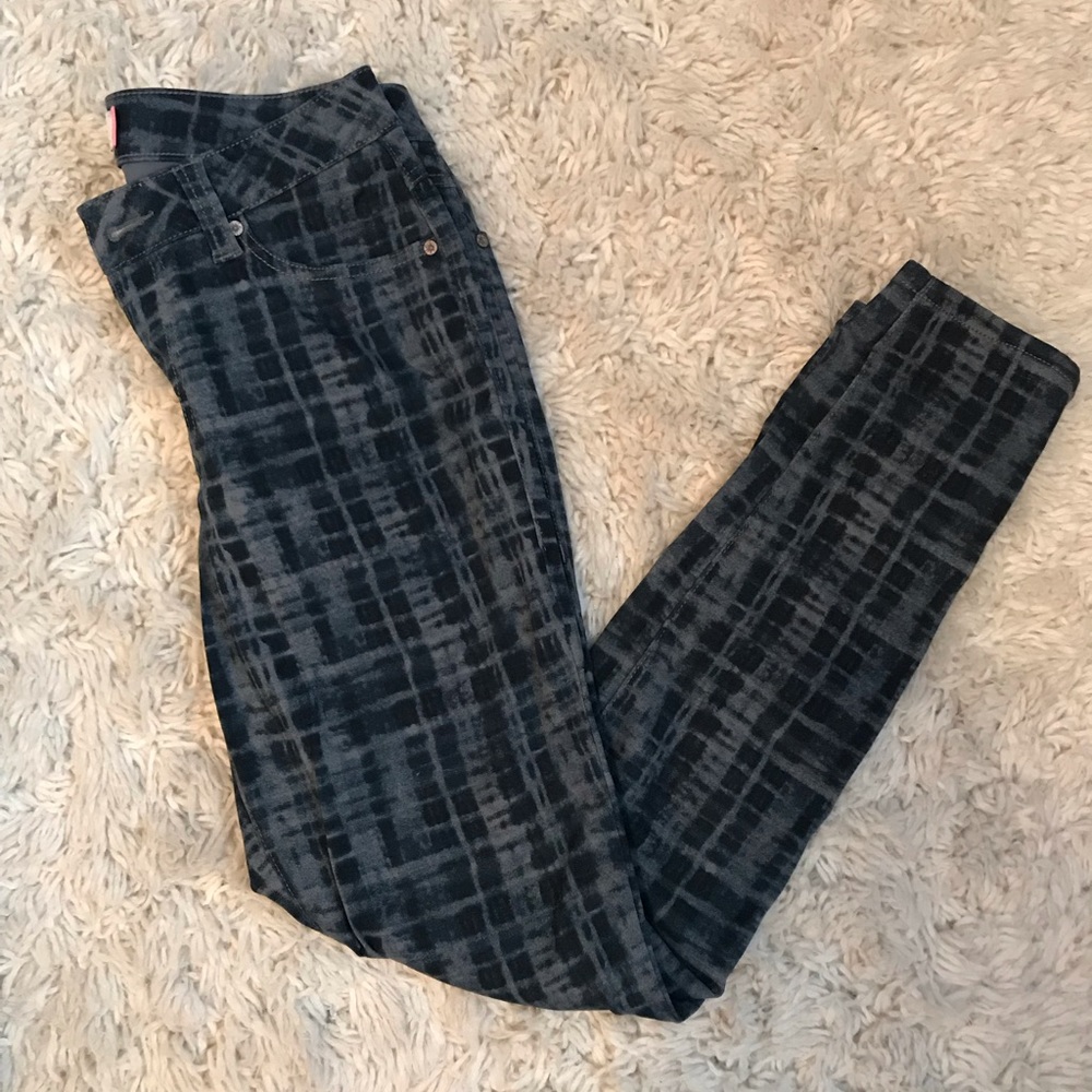 CAbi Grid Skinny Jeans